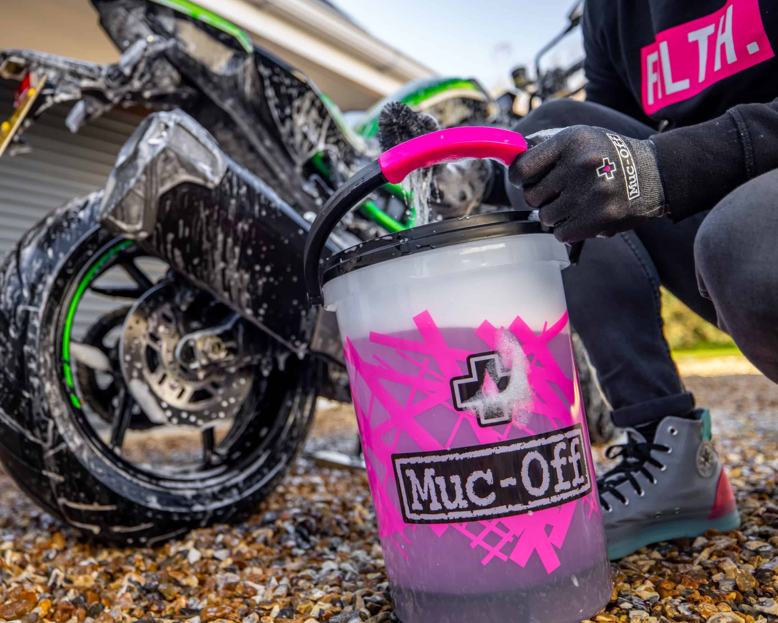 Muc-Off Dirt Bucket w/Filth Filter Motorcycle Care Kit (20629) 