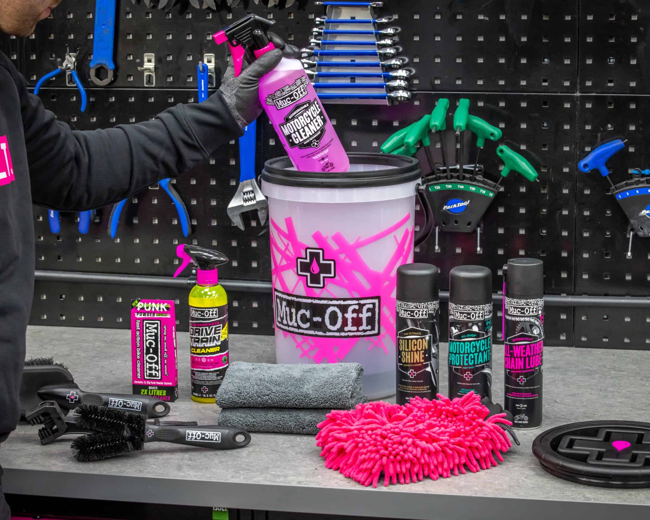 Muc-Off Bucket Kit (Kit de Mantenimiento)