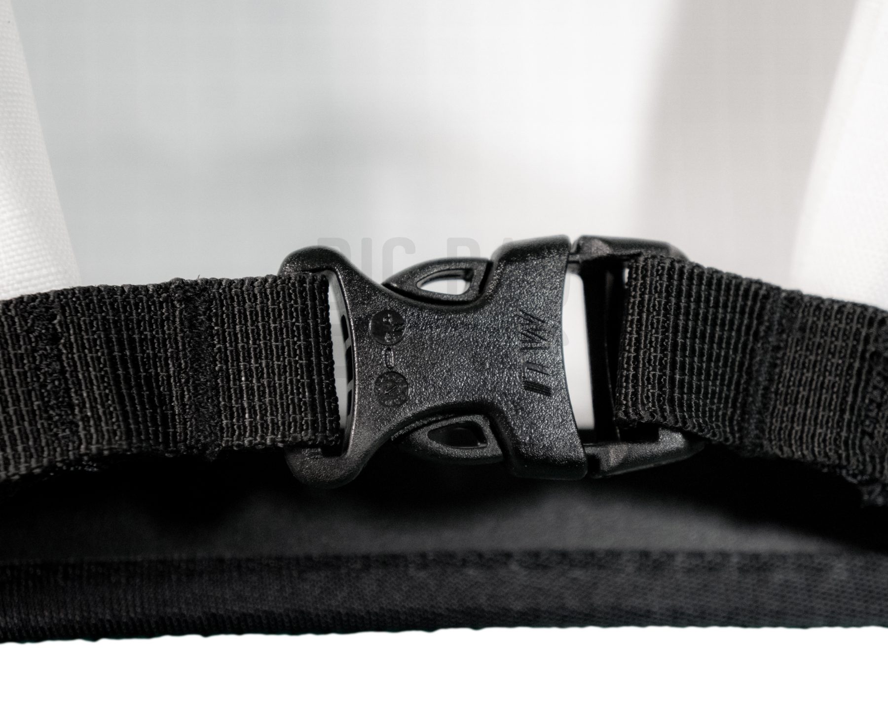 Enduristan_LUOR-001_Isolation_Bag_006